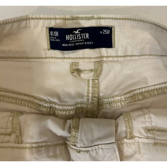 Hollister women's Wide Leg Tan Cargo Pant Mid Rise Size 26 - Picture 2 of 3